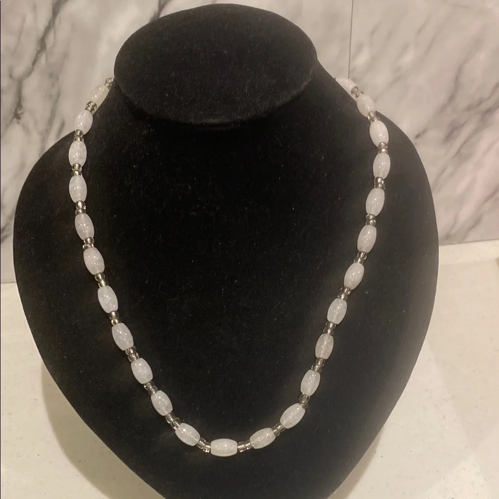 Elegant Beaded clear quartz Necklace & bracelet - Picture 4 of 10